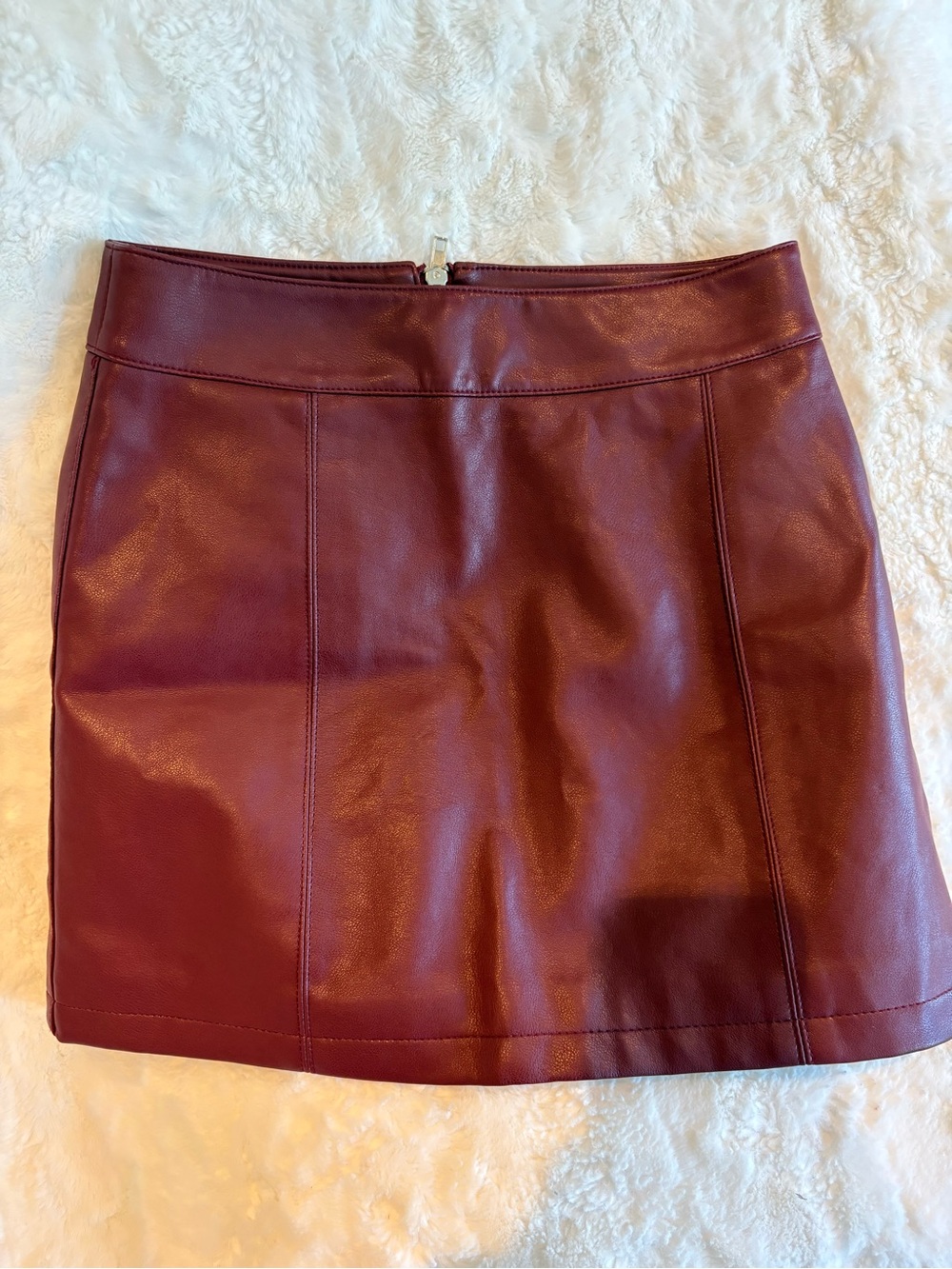 Forever 21 Faux Leather Mini Skirt in Bordeaux Burgundy super soft